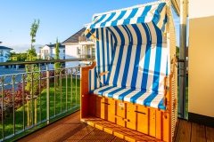 Strandkorb auf dem Balkon